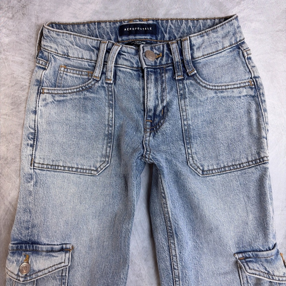 Aeropostale Mid Rise Flare Utility Cargo Jeans Light Wash Denim Blue